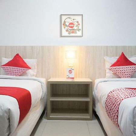 Oyo 1253 Hotel Wisata Jambi Extérieur photo